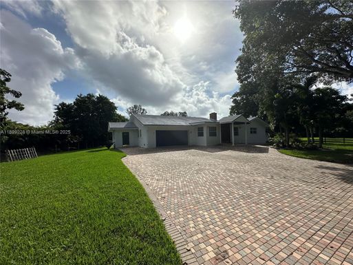 6300 SW 181st Ln, Southwest Ranches FL 33331