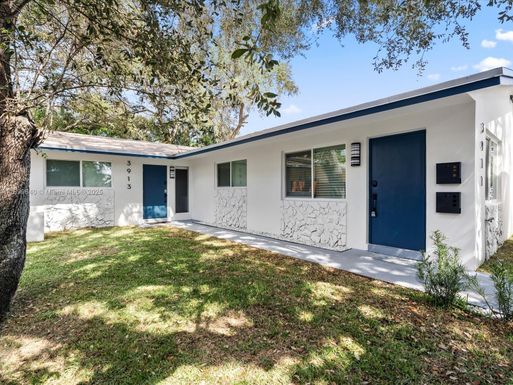 3911 SW 51st St # 2, Dania Beach FL 33312