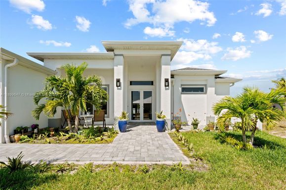 10 nw 35th ave, Cape Coral FL 33993