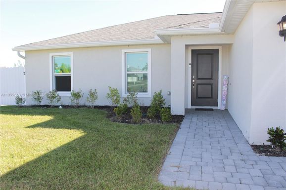 1138 14 Ter, Cape Coral FL 33991