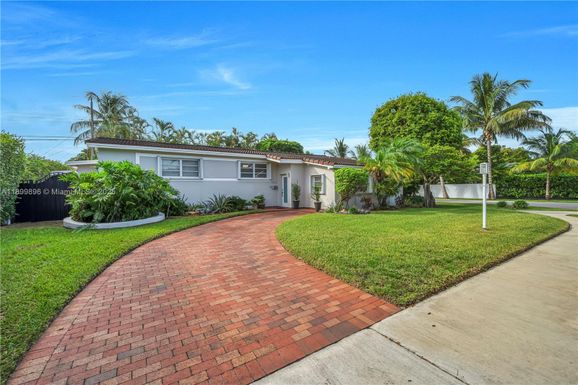 7910 SW 17th St, Miami FL 33155