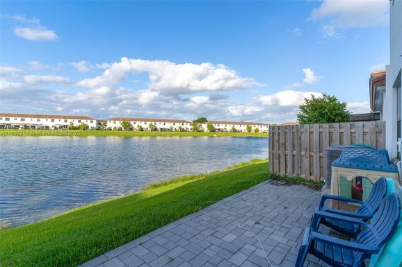 10069 SW 231st Ln, Miami FL 33190