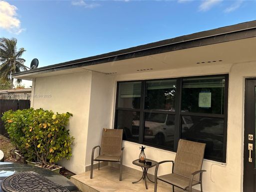 1071 W 50th St # 1, Hialeah FL 33012