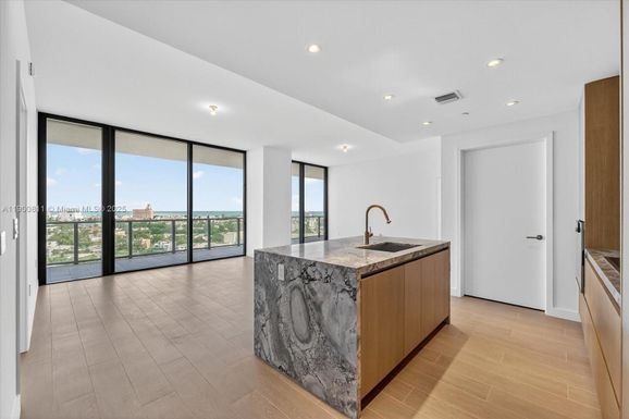 500 Alton Rd # 1407, Miami Beach FL 33139