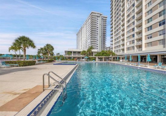 300 Bayview Dr # 1801, Sunny Isles Beach FL 33160