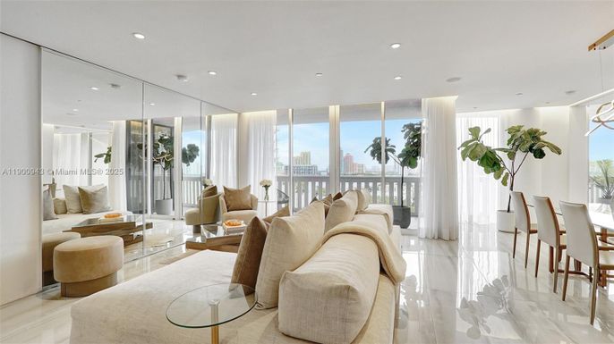 3000 Island Blvd # 905, Aventura FL 33160