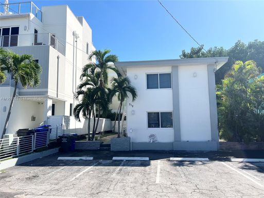 312 Elm St, Hollywood FL 33019