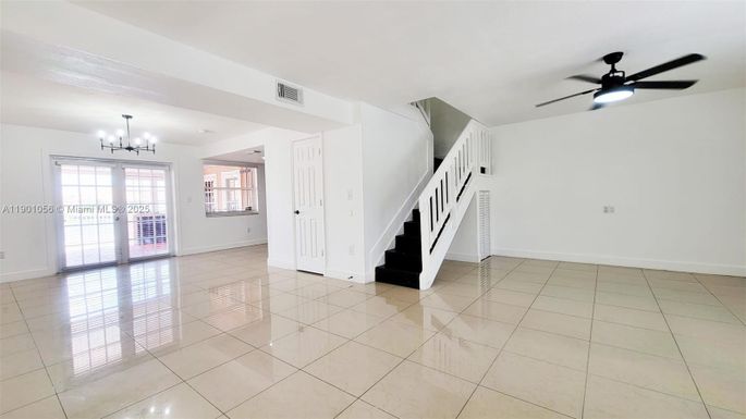 5320 W 26 Ave # 108, Hialeah FL 33016
