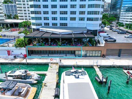 801 Brickell Bay Dr, Miami FL 33131