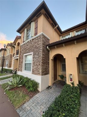 3390 NE 13th Cir Dr # 19, Homestead FL 33033