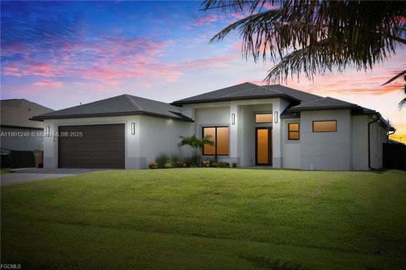 1020 NW 33rd PL, Cape Coral FL 33991