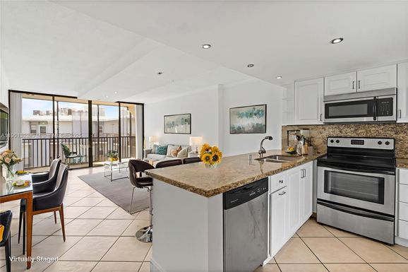 3475 N Country Club Dr # 814, Aventura FL 33180