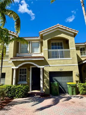 1490 SE 25th Ave, Homestead FL 33035