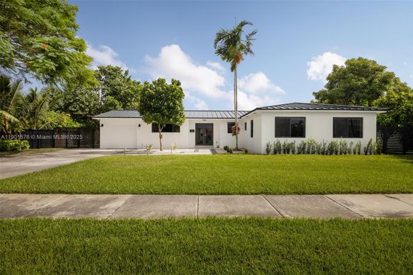 8745 SW 84th St, Miami FL 33173