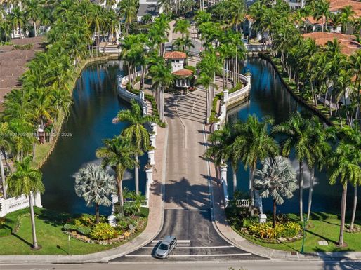 20905 NE 32nd Ave, Aventura FL 33180