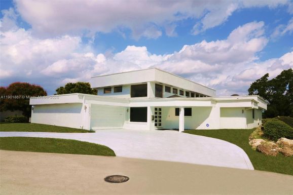 6003 Umbrella Tree Ln, Tamarac FL 33319