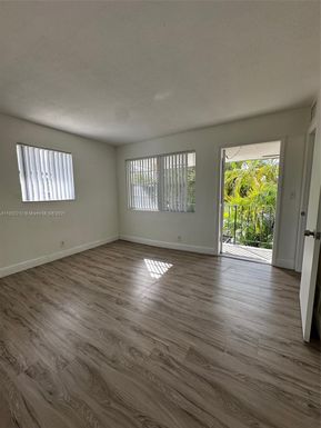 515 SE 9th St # 10, Fort Lauderdale FL 33316