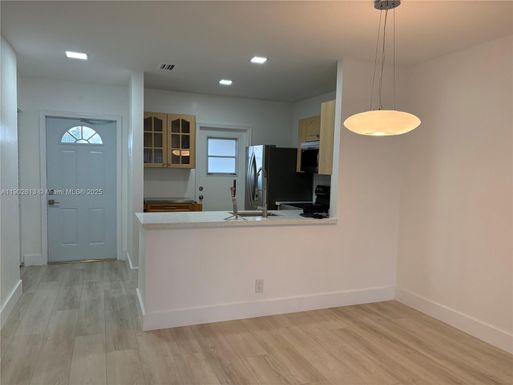 4700 NW 35TH ST # 602, Lauderdale Lakes FL 33319