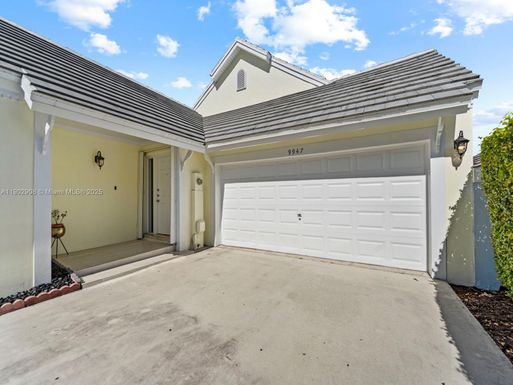 9947 NW 47th Ter, Doral FL 33178