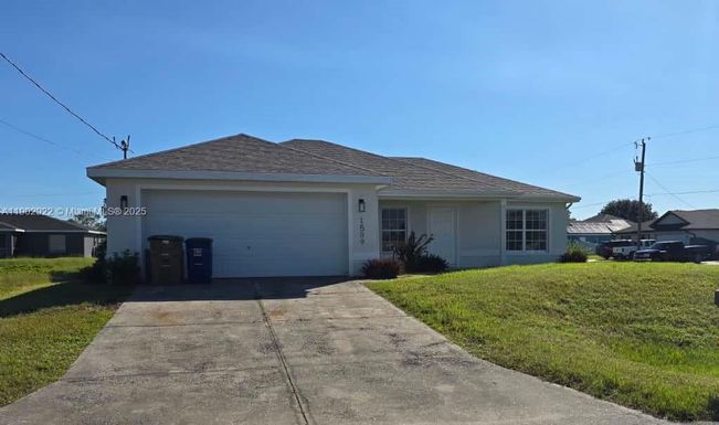 1509 sara, Lehigh Acres FL 33976