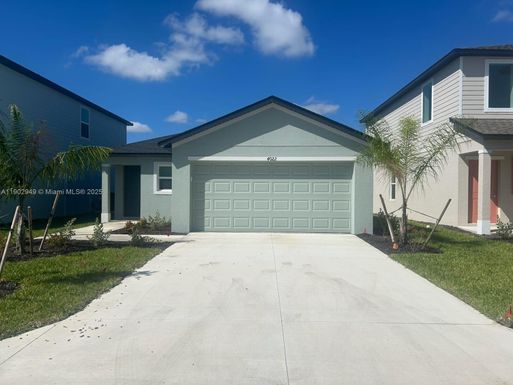 4022 N San Felipe Ln, Fort Myers FL 33917