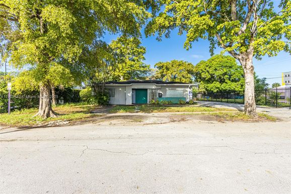 16190 NE 11th Ct, North Miami Beach FL 33162