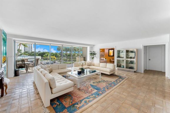 10155 Collins Ave # 307, Bal Harbour FL 33154
