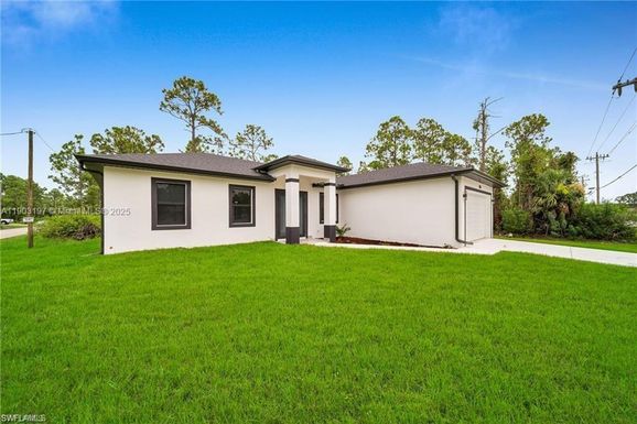1006 W 10TH ST, Other City - In The State Of Florida FL 33972