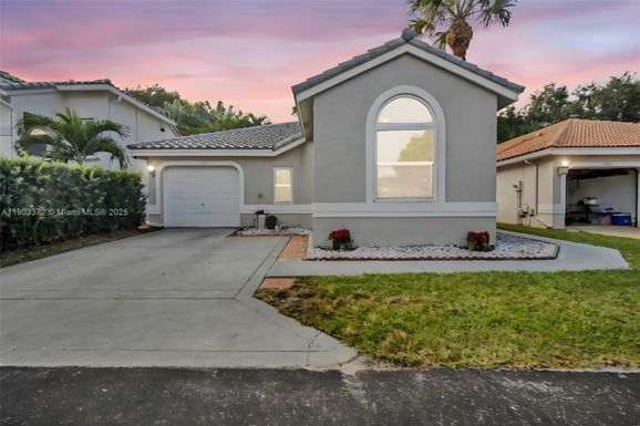 10337 Coventry Ct, Boca Raton FL 33428