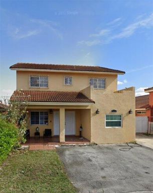 12373 NW 98th Ave, Hialeah Gardens FL 33018