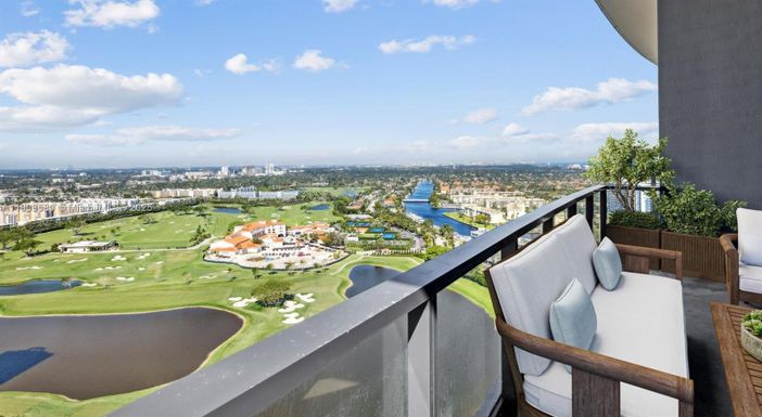 101 Diplomat Pkwy, Hallandale Beach FL 33009