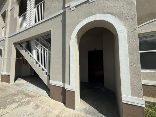 1651 SE 28th Ct # 102, Homestead FL 33035