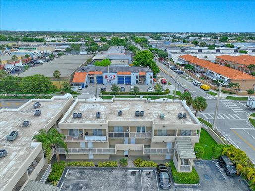 2610 W 76th St # 210, Hialeah FL 33016