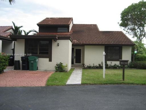 9032 SW 112 PL, Miami FL 33176