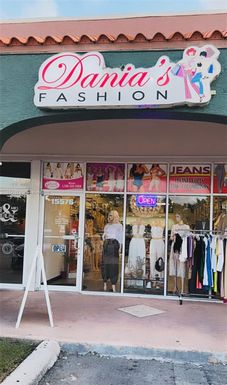 15576 SW 72 st, Miami FL 33193