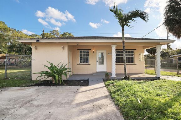 1722 NW 8th Ct, Fort Lauderdale FL 33311
