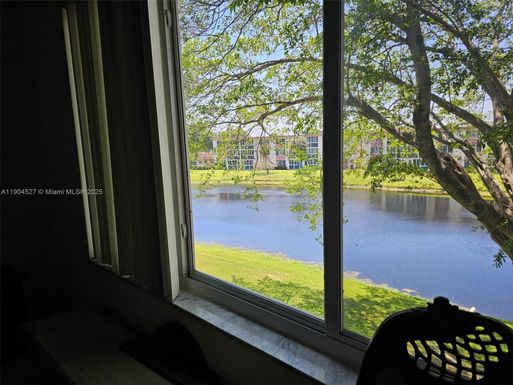 1103 NW 58th Ter # 321, Sunrise FL 33313