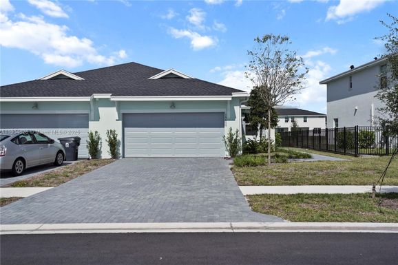 19655 Barn Swallow Way # 19655, Loxahatchee FL 33470