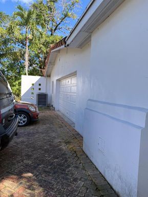 5600 SW 74th Ct, Miami FL 33143