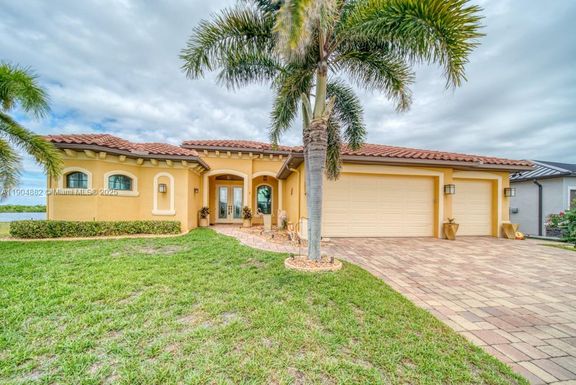 4635 NW 32nd Ter, Cape Coral FL 33993