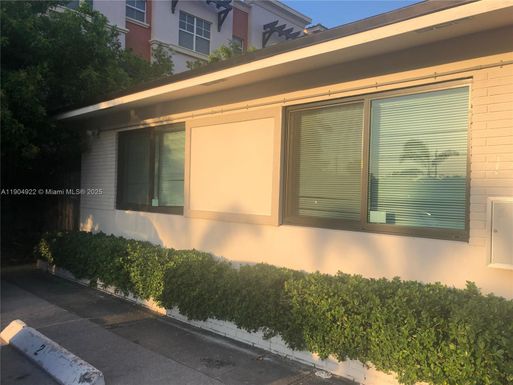 1016 NE 17th Ave # 2, Fort Lauderdale FL 33304