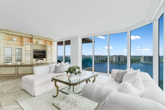 300 S Pointe Dr # 1603, Miami Beach FL 33139
