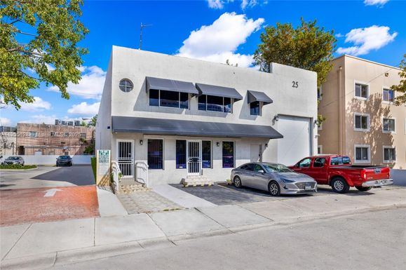 25 E 4th St, Hialeah FL 33010
