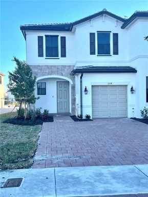 3338 W 112th St, Hialeah FL 33018