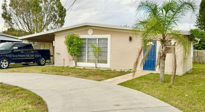 121 NE Prima Vista Blvd, Port St. Lucie FL 34983