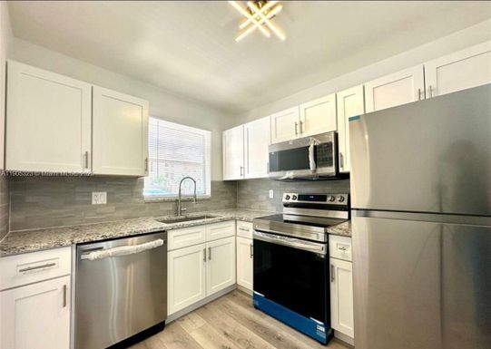 6750 Royal Palm Blvd # 110E, Margate FL 33063