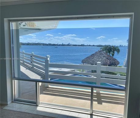 2700 NE 135th St # 48, North Miami FL 33181