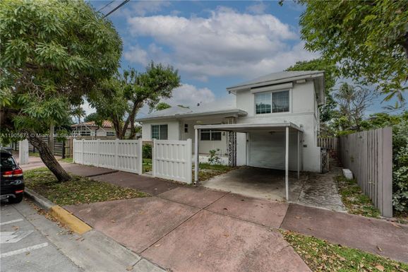 7830 Hawthorne Ave, Miami Beach FL 33141