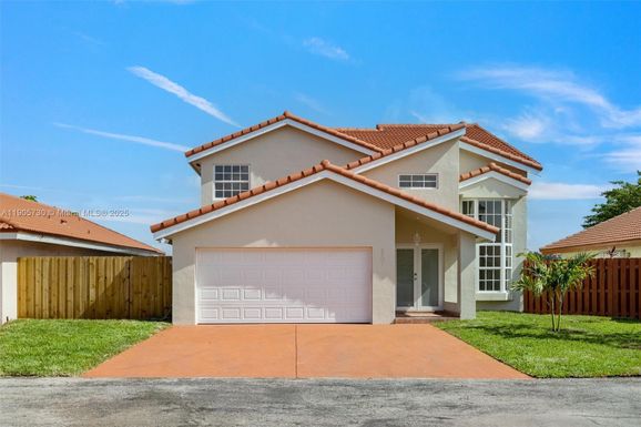 8501 NW 191st St # 8501, Hialeah FL 33015