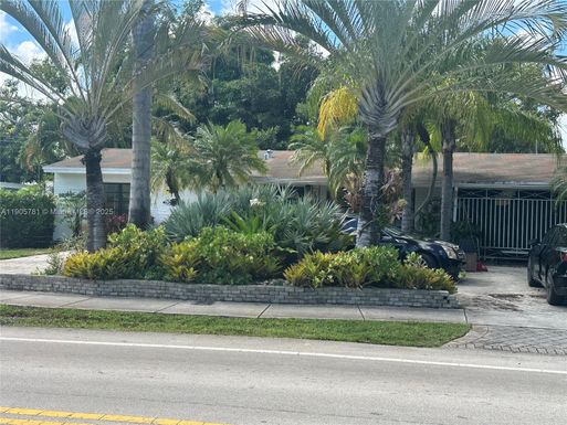 2805 NE 16th Ave, Wilton Manors FL 33334